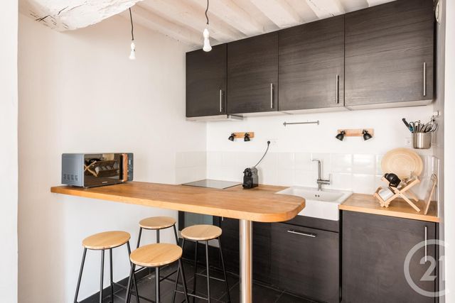 découvrez notre service d'installation de cuisine à paris 75005 : conception sur mesure, pose professionnelle et matériaux de qualité pour un espace fonctionnel et esthétique. demandez votre devis gratuit !