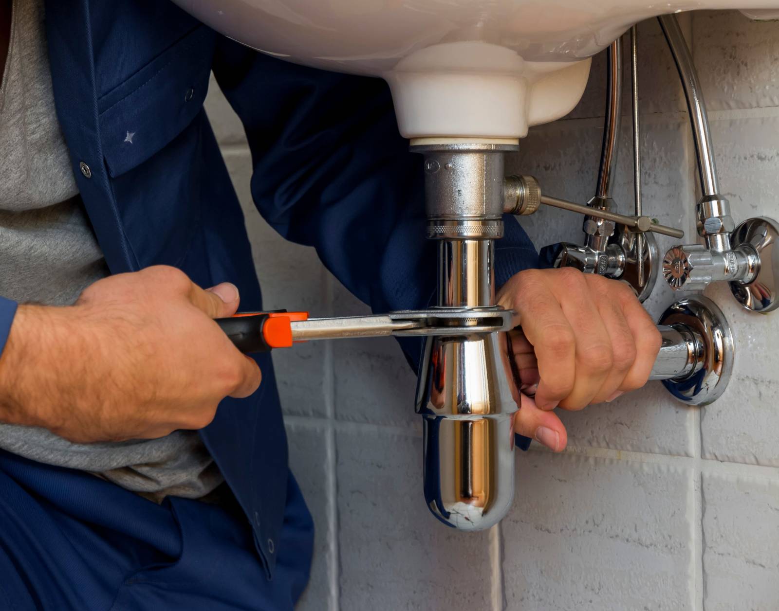 besoin d'un plombier professionnel à paris ? intervention rapide, dépannage, installation et rénovation de plomberie. services fiables et prix transparents. contactez-nous dès maintenant !