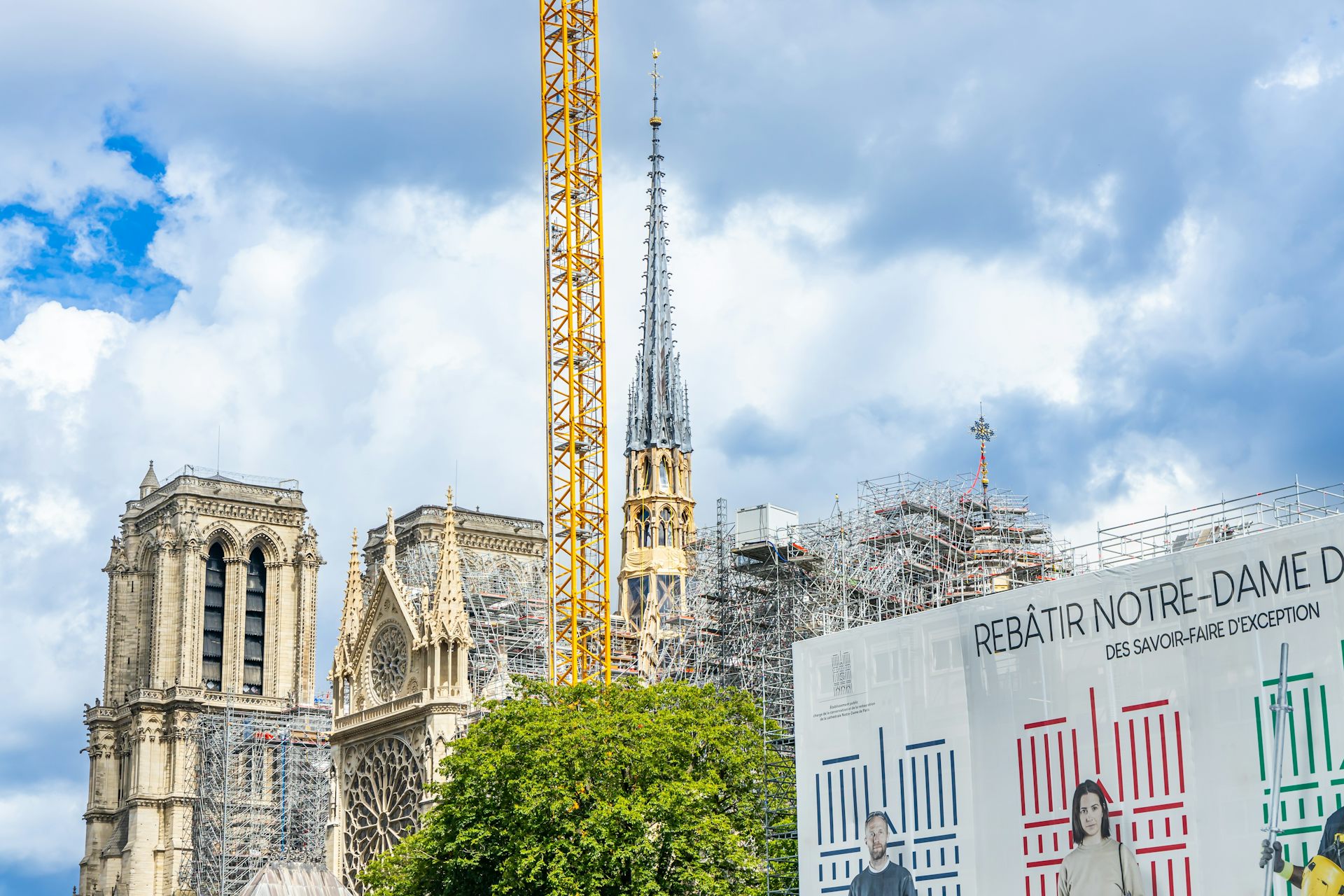 découvrez nos services de rénovation de bâtiments à paris 75005 pour 2025 : expertise, accompagnement personnalisé et réalisations durables pour vos projets immobiliers.