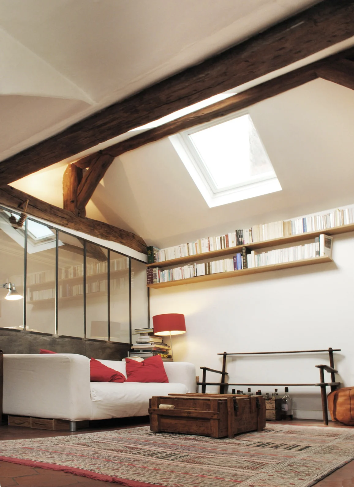 confiez la rénovation de vos combles à paris 5 à notre équipe spécialisée pour gagner en confort, espace et valoriser votre bien immobilier. devis gratuit et conseils personnalisés.