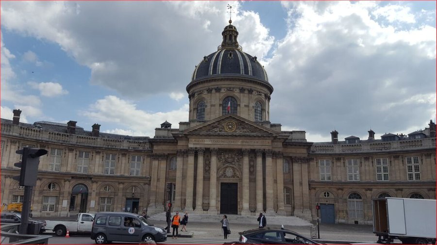 découvrez tout sur la rénovation du pont des arts à paris : les étapes des travaux, la préservation du patrimoine, et comment ce pont emblématique retrouve sa splendeur au cœur de la capitale.