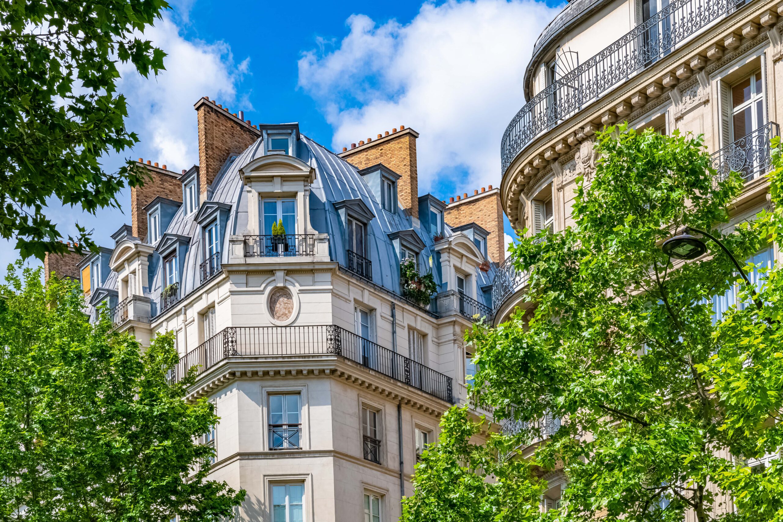 besoin d'une rénovation extérieure à paris 75005 ? profitez de notre expertise pour rénover façades, terrasses et extérieurs avec des matériaux de qualité. devis gratuit et accompagnement personnalisé.