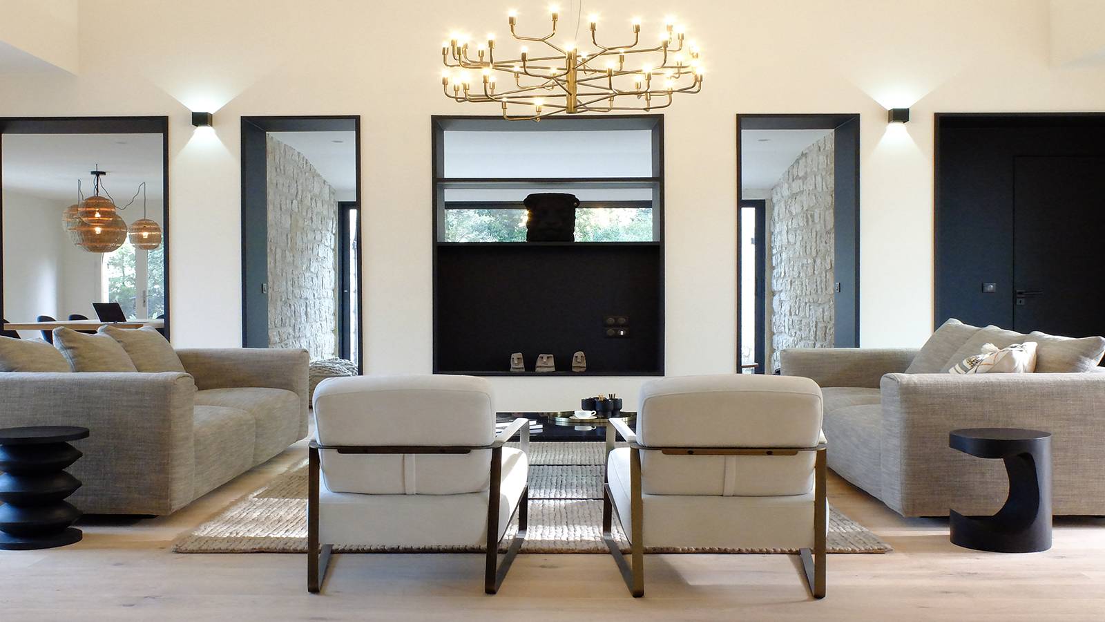découvrez l’excellence de la rénovation haut de gamme : des prestations sur mesure, des matériaux nobles et un savoir-faire unique pour transformer votre espace en un lieu d’exception.