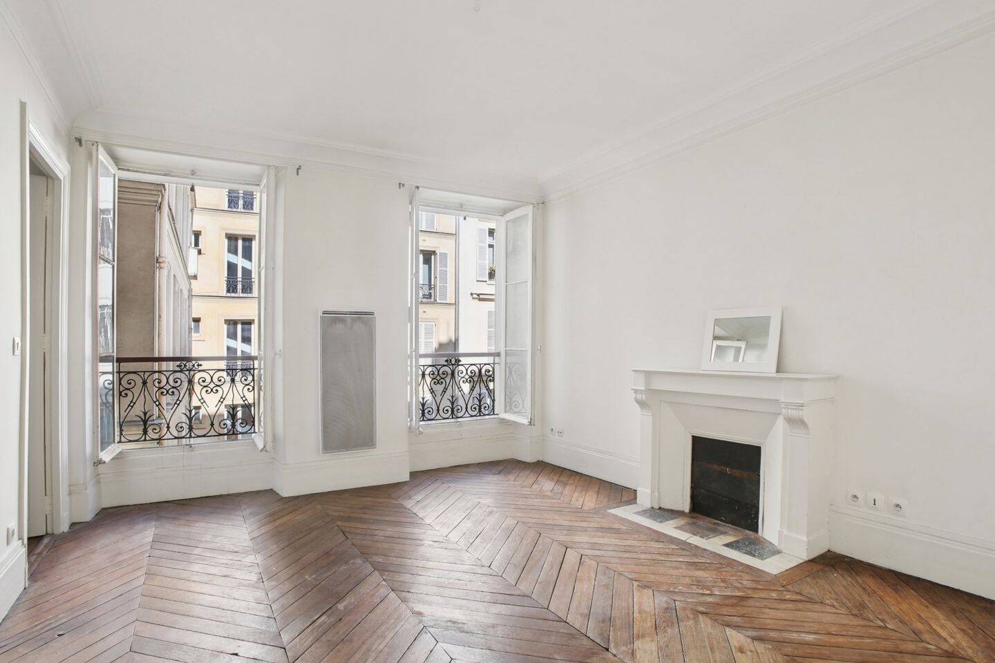 découvrez nos services de rénovation immobilière à paris 75005 : transformation complète, travaux sur mesure, conseils d’experts et accompagnement personnalisé pour valoriser votre bien immobilier dans le 5e arrondissement.