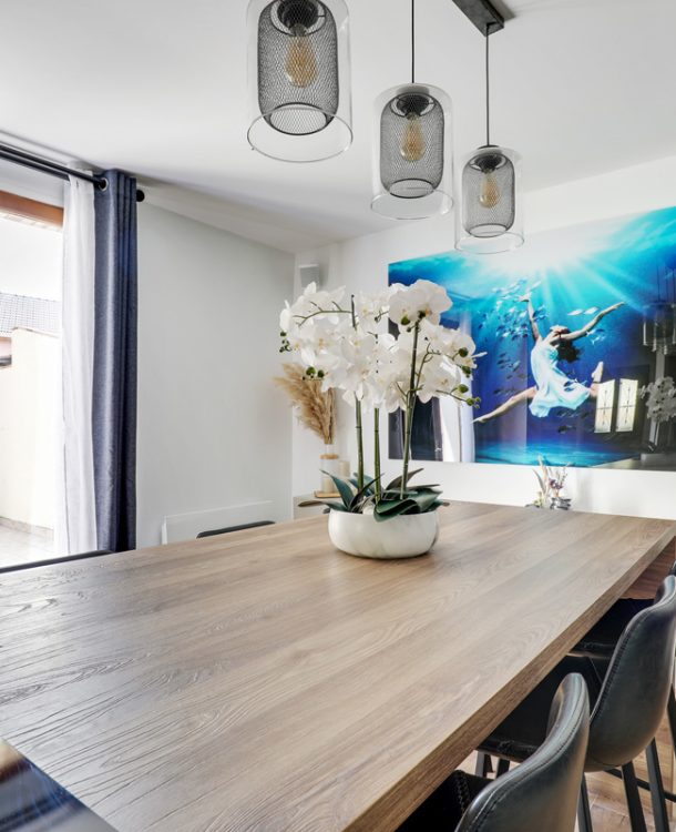 confiez la rénovation de votre salle à manger à paris 75005 à des experts. transformation sur-mesure, conseils personnalisés et finitions soignées pour un espace convivial et moderne. devis gratuit.