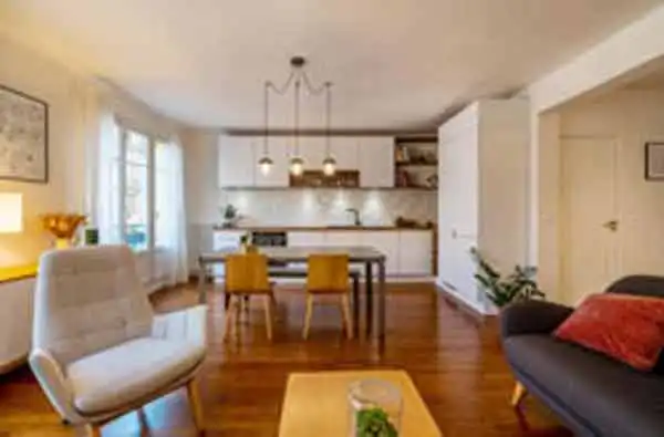 découvrez nos conseils et services pour une rénovation sereine de votre maison. profitez d’un accompagnement personnalisé pour transformer votre espace en toute tranquillité.