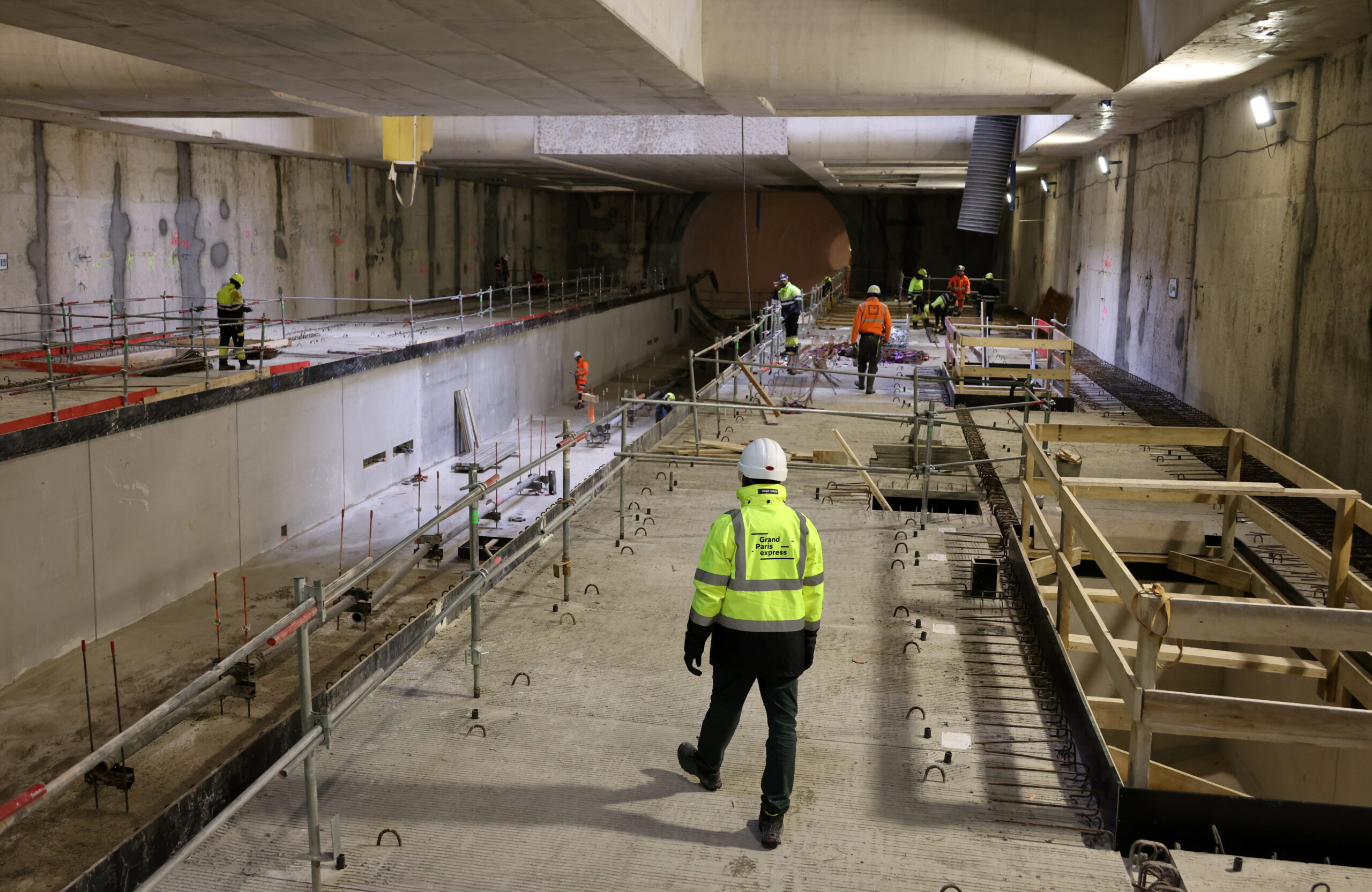 assurez la sécurité de votre chantier à paris 75005 grâce à nos services professionnels : surveillance, contrôle d’accès et prévention des risques pour une protection optimale de vos sites de construction.