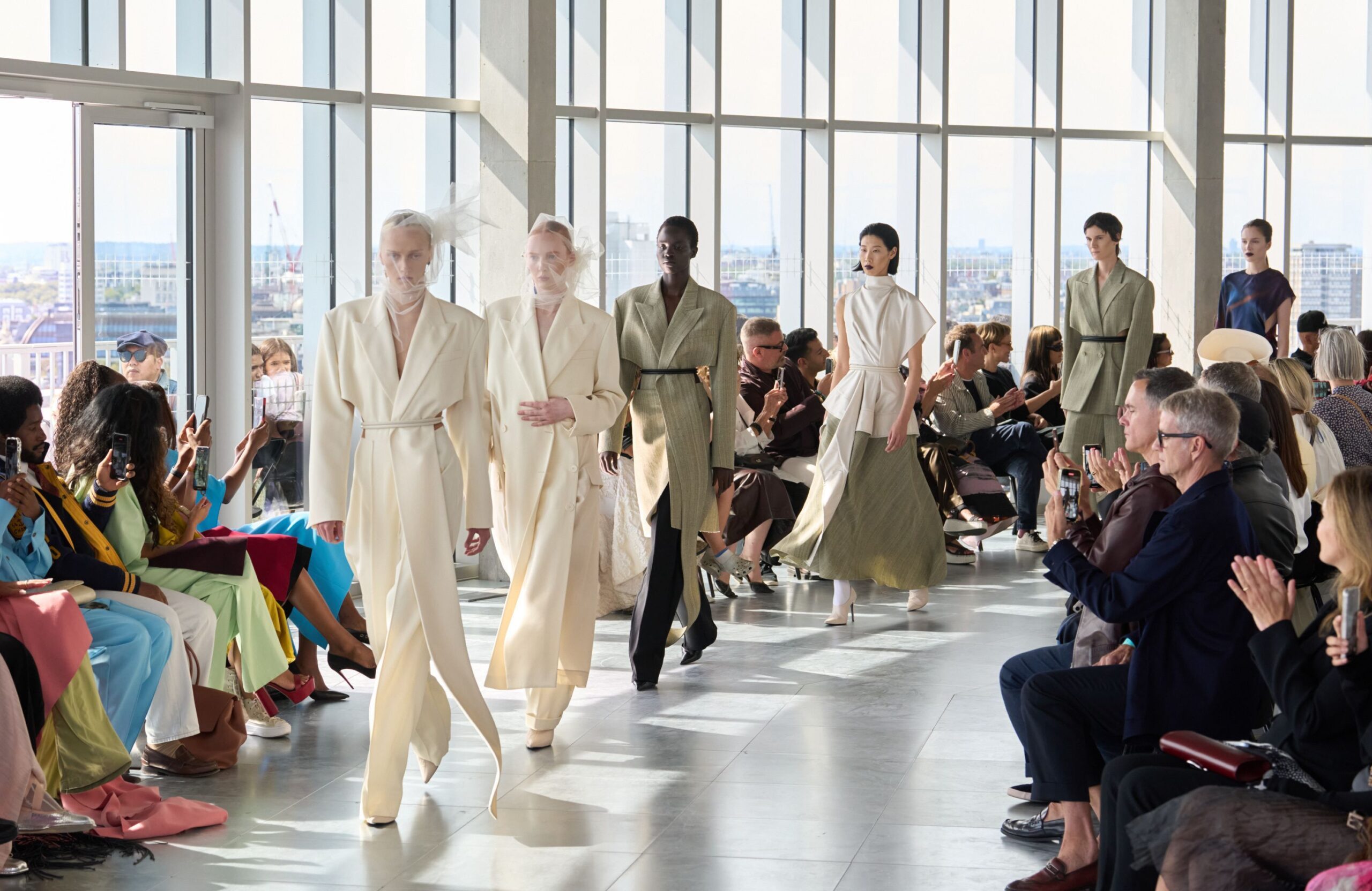 découvrez les dernières tendances textiles à paris 5 : tissus innovants, couleurs incontournables et conseils mode pour sublimer vos créations en 2024.