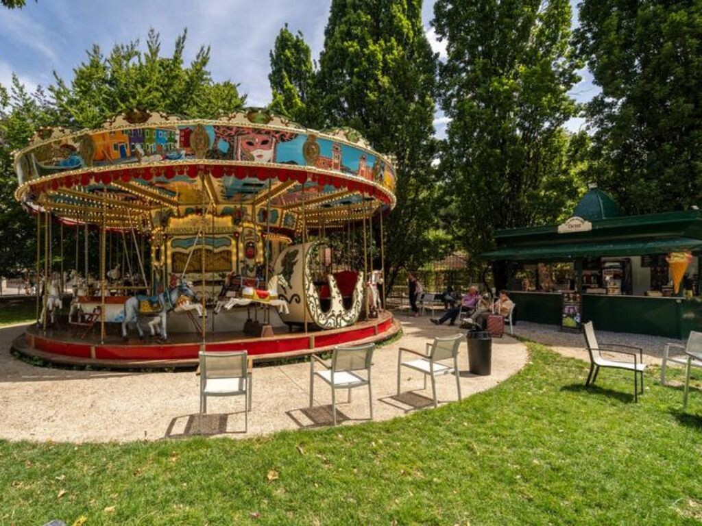 découvrez comment la préservation du parc des buttes-chaumont garantit la protection de sa biodiversité, son patrimoine naturel et offre un espace vert exceptionnel au cœur de paris.
