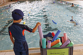 découvrez toutes les informations essentielles sur la fermeture de piscine avec mourlon. conseils pratiques et services pour un hivernage réussi.