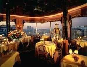 découvrez la tour d'argent, une institution de la cuisine française à paris 75005, offrant une expérience gastronomique raffinée et authentique.