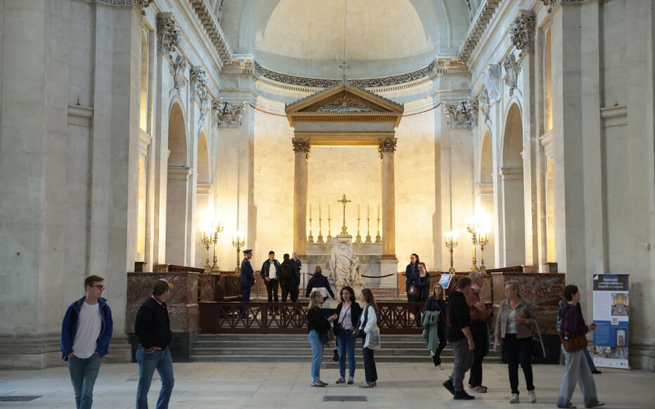 découvrez la rénovation de l'orgue de la sorbonne, un instrument historique exceptionnel en plein restauration pour retrouver toute sa splendeur musicale.