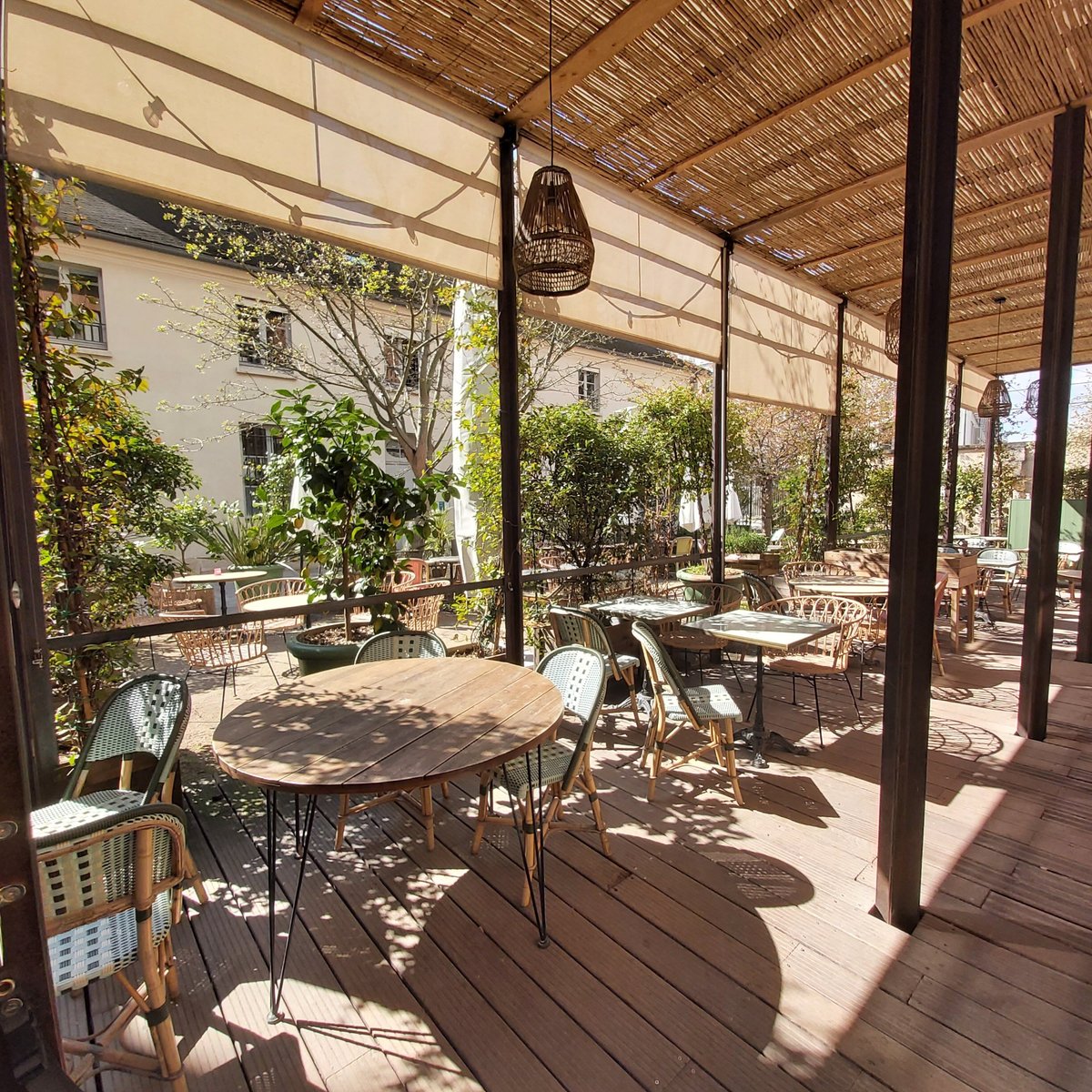 découvrez les meilleures plantes à paris 75005 et savourez une délicieuse cuisine française authentique dans ce quartier emblématique.