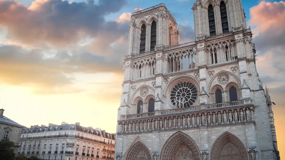 découvrez la renaissance spectaculaire de notre-dame, un chef-d'œuvre restauré qui retrouve son éclat historique et sa grandeur architecturale.