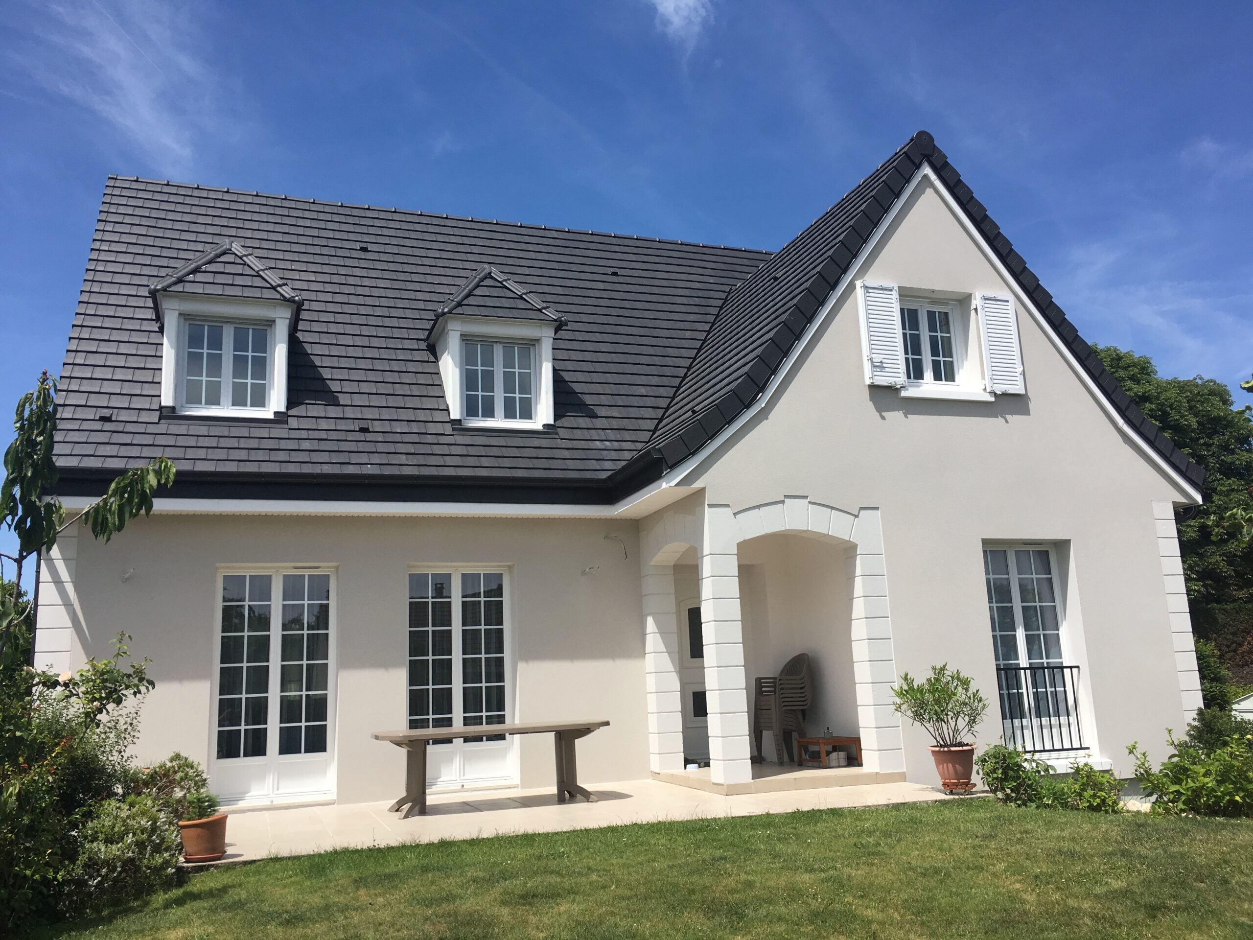 découvrez nos services professionnels pour rénover votre habitat à paris et en île-de-france. qualité, expertise et respect des délais garantis pour tous vos projets de rénovation.