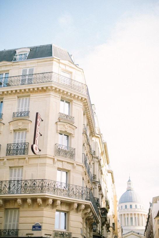 découvrez l'histoire et l'architecture de la mairie du 5e arrondissement lors d'une visite guidée enrichissante au cœur de paris.