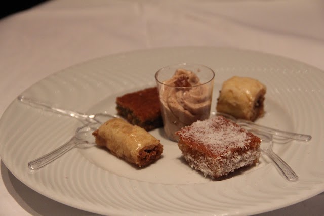 découvrez zyriab paris 5e, un restaurant qui marie avec élégance la cuisine française et orientale pour une expérience culinaire unique au cœur de paris.