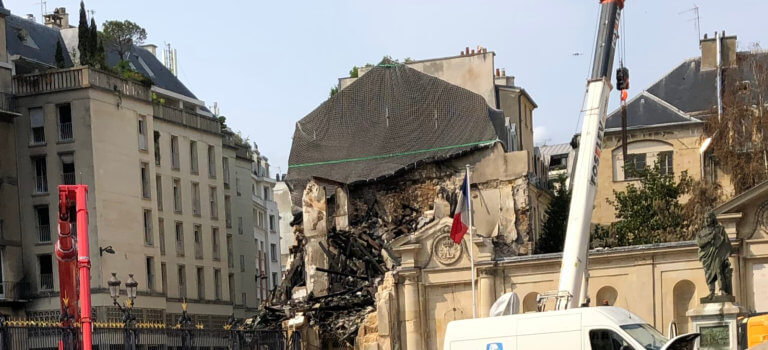découvrez les dernières informations sur l'explosion rue saint-jacques et les blessures persistantes causées par cet événement dramatique.