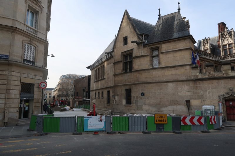 paris présente ses projets de travaux pour éviter une paralysie du trafic et garantir la fluidité dans la ville.