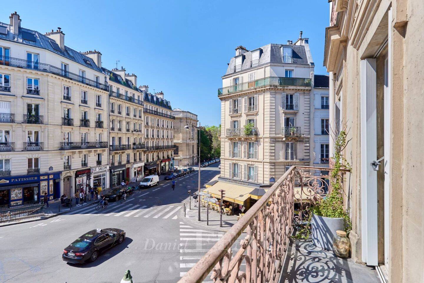 découvrez la renaissance du quartier saint-victor dans le 5e arrondissement de paris, un lieu où histoire et modernité se rencontrent pour redynamiser la vie locale.