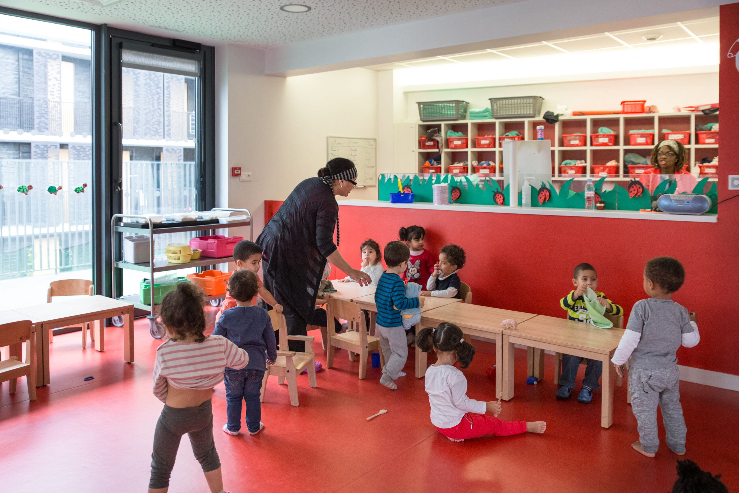 découvrez les projets de rénovation des écoles et crèches à paris d'ici 2050 pour des infrastructures modernes, durables et adaptées aux besoins des enfants.