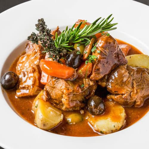 découvrez u mulinu, un restaurant parisien authentique proposant une cuisine corse traditionnelle au cœur du 5ème arrondissement de paris. savourez des plats typiques préparés avec des ingrédients frais et locaux.