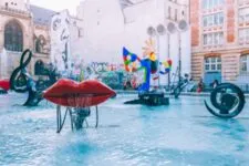 la bibliothèque pompidou déménage temporairement pour des travaux de rénovation. retrouvez toutes les informations pratiques sur ce déménagement et la réouverture prochaine.