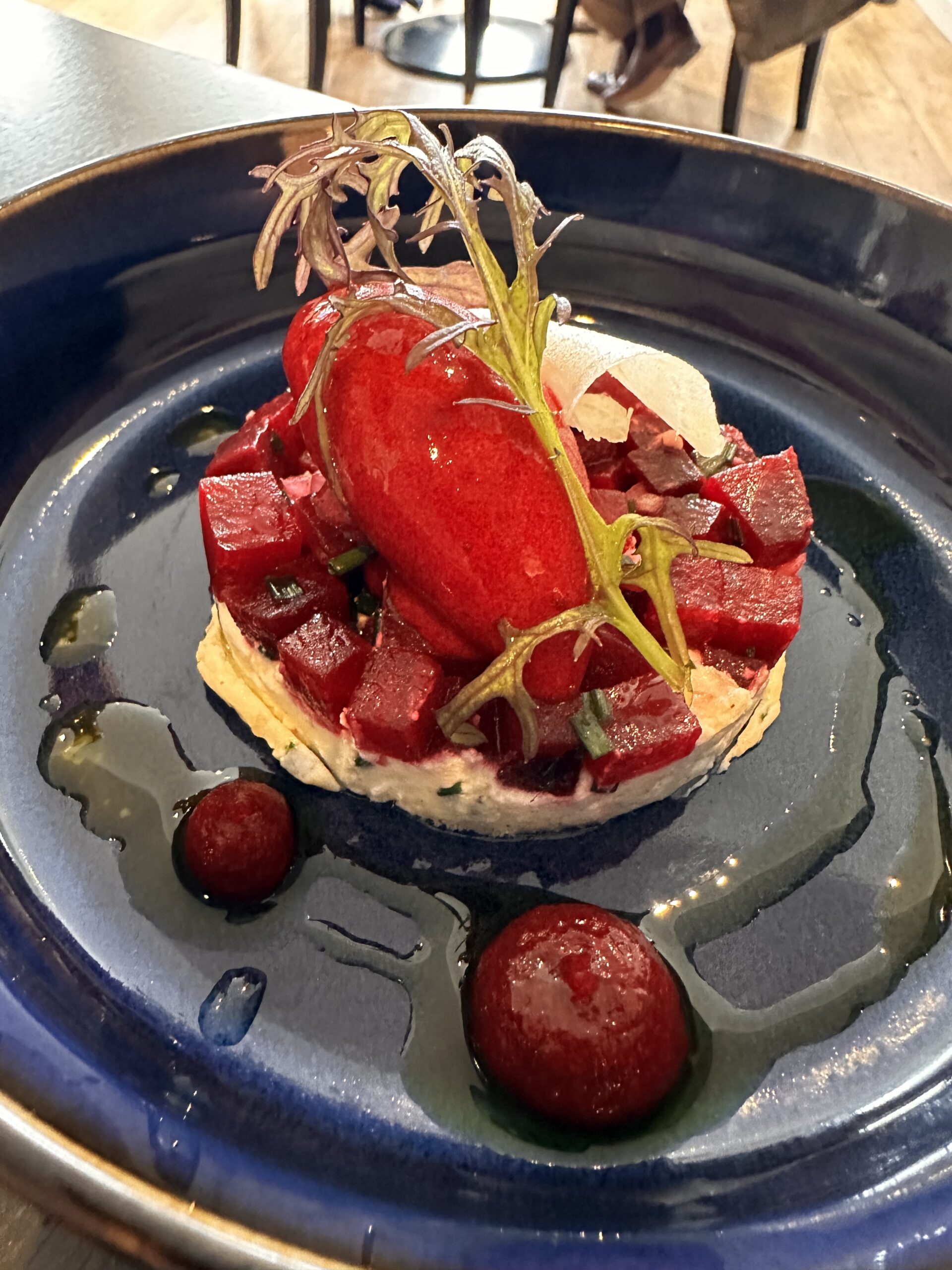 découvrez la bouteille d'or, un joyau culinaire au cœur de paris 75005, où saveurs raffinées et ambiance chaleureuse se rencontrent pour une expérience gastronomique inoubliable.