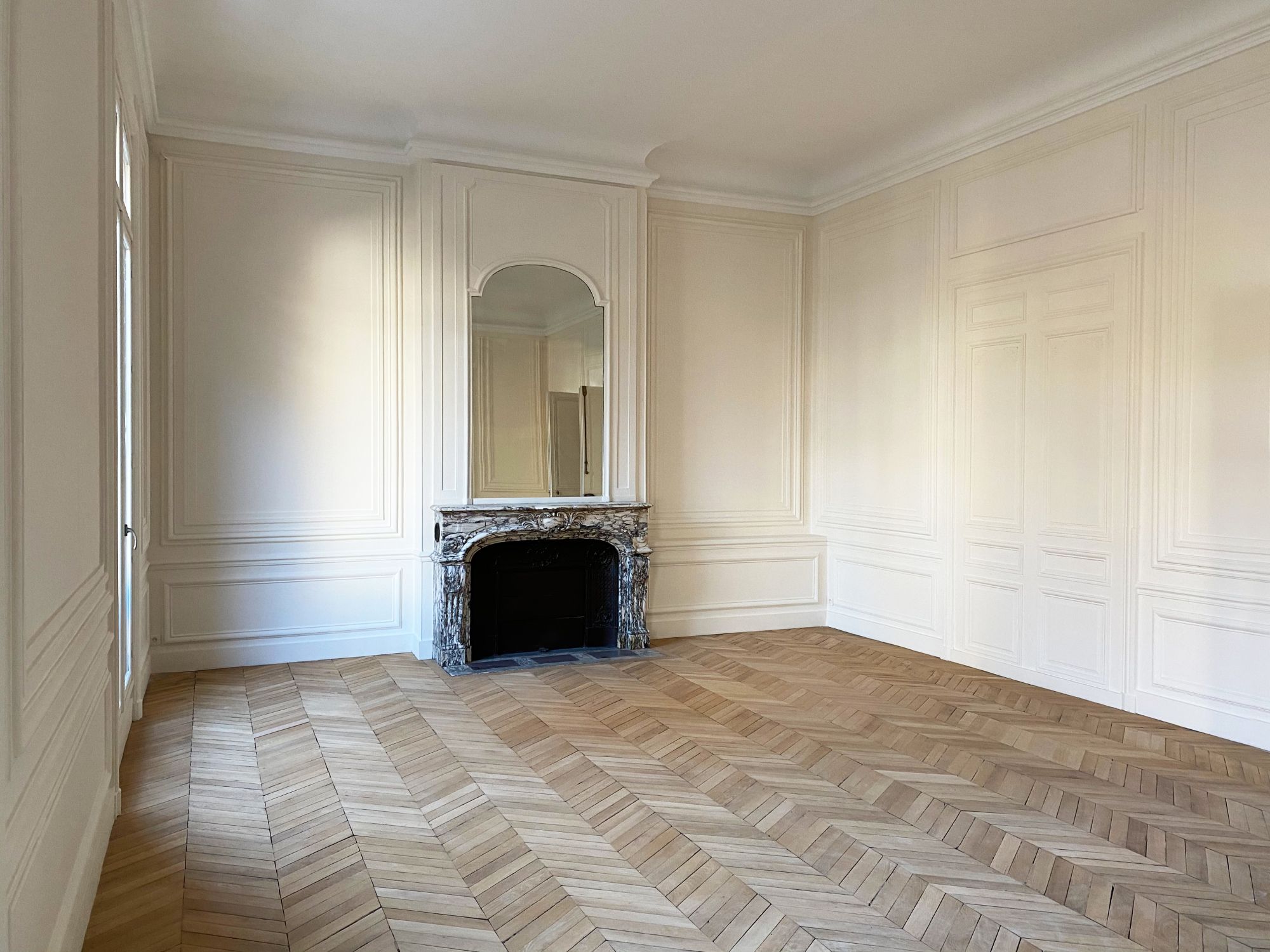 découvrez des services professionnels de rénovation intérieure à paris pour transformer votre espace avec style et qualité. experts en design et aménagement, nous donnons vie à vos projets.