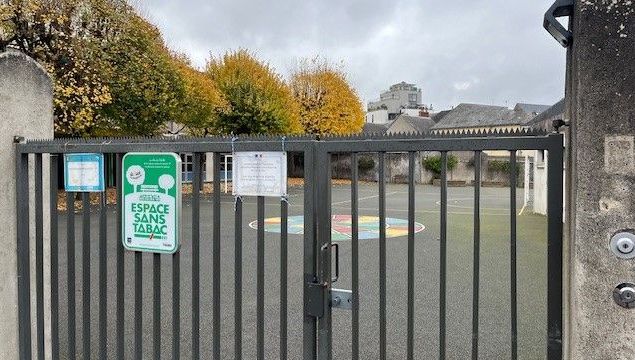intervention rapide et efficace pour la réparation urgente de chauffage dans les écoles afin d'assurer un environnement confortable et sécurisé pour les élèves.